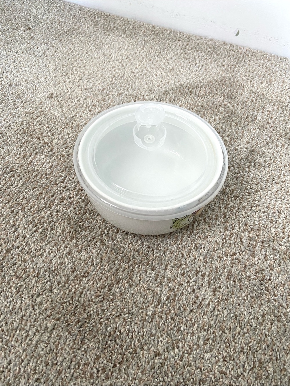 Disney Winnie the Pooh Ceramic Storage Bowl Container W/ Pressure Lid - Picture 11 of 15